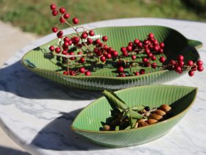 Lot de feuilles en céramique