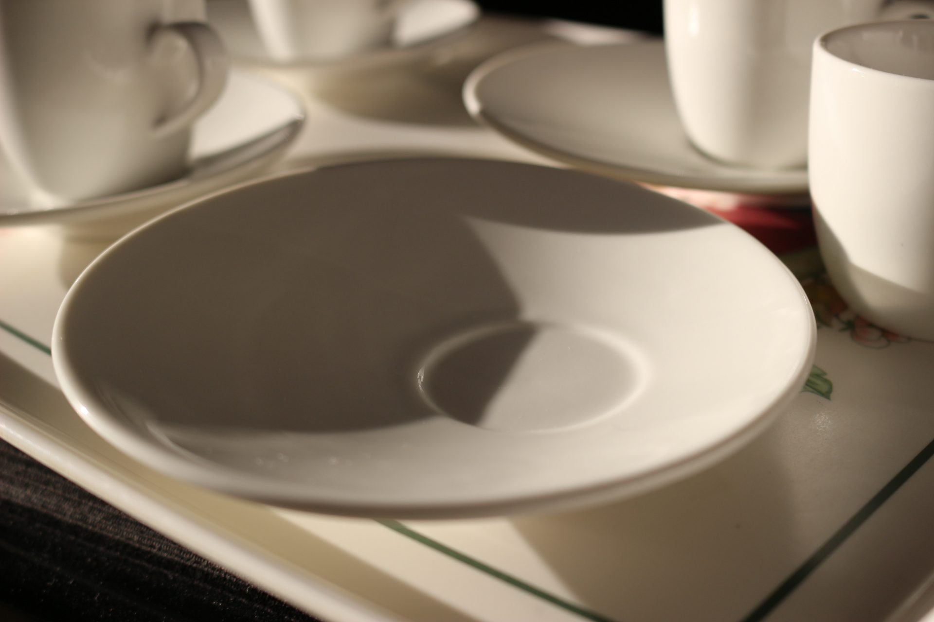 Lot de 4 tasses et soucoupes – Image 4