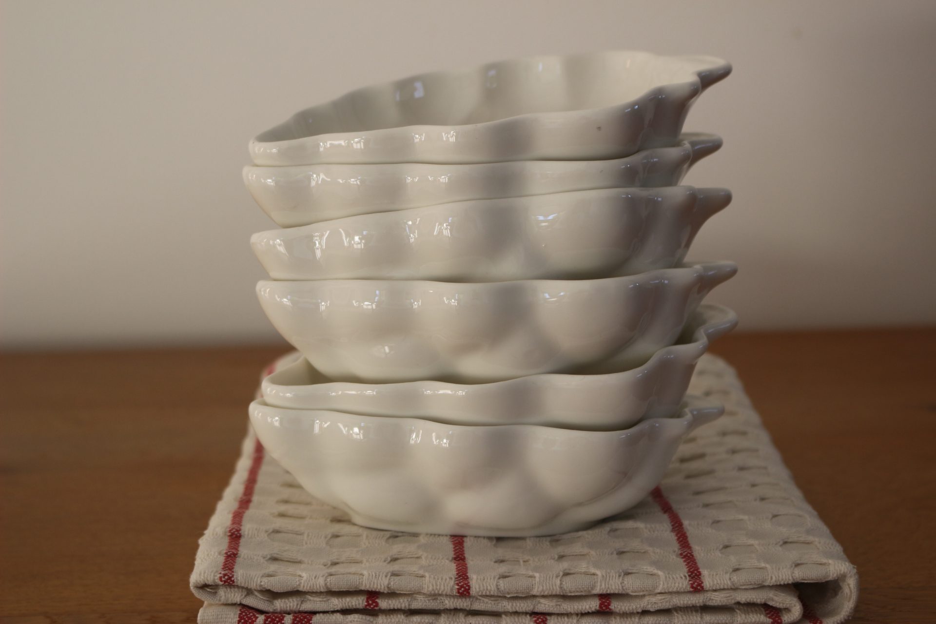 Lot de 6 ramequins en porcelaine en forme de grappe