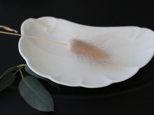 Feuille en porcelaine