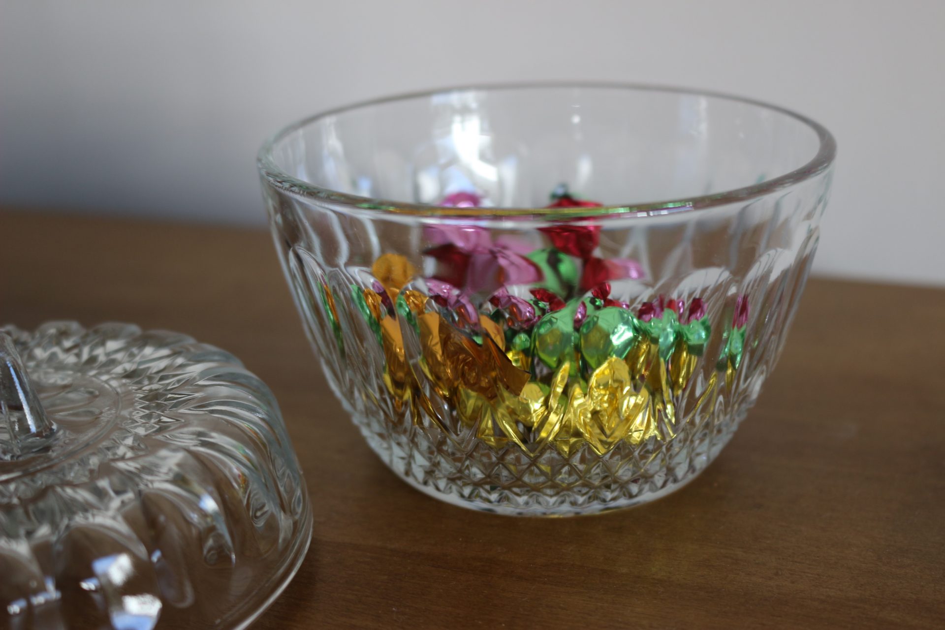 Bonbonnière ronde en verre de seconde main