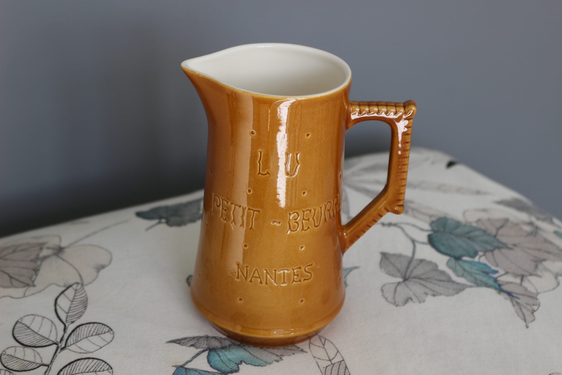 Pichet "Lu" inspiré du célèbre petit beurre nantais