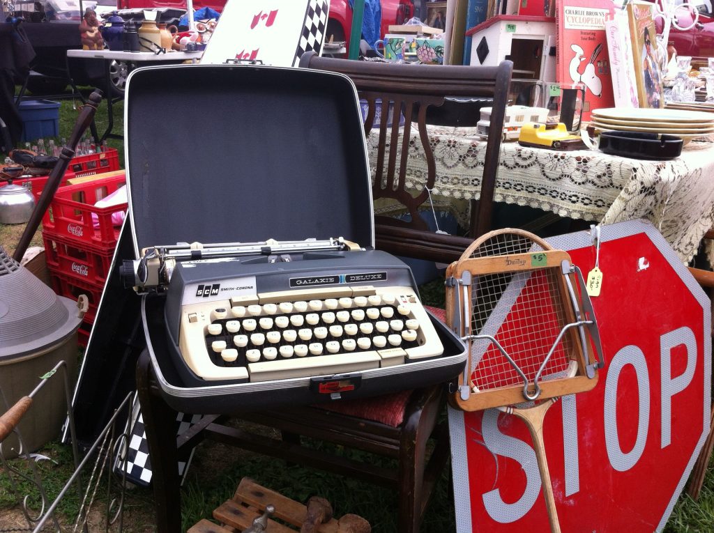Déballage estival en brocante
