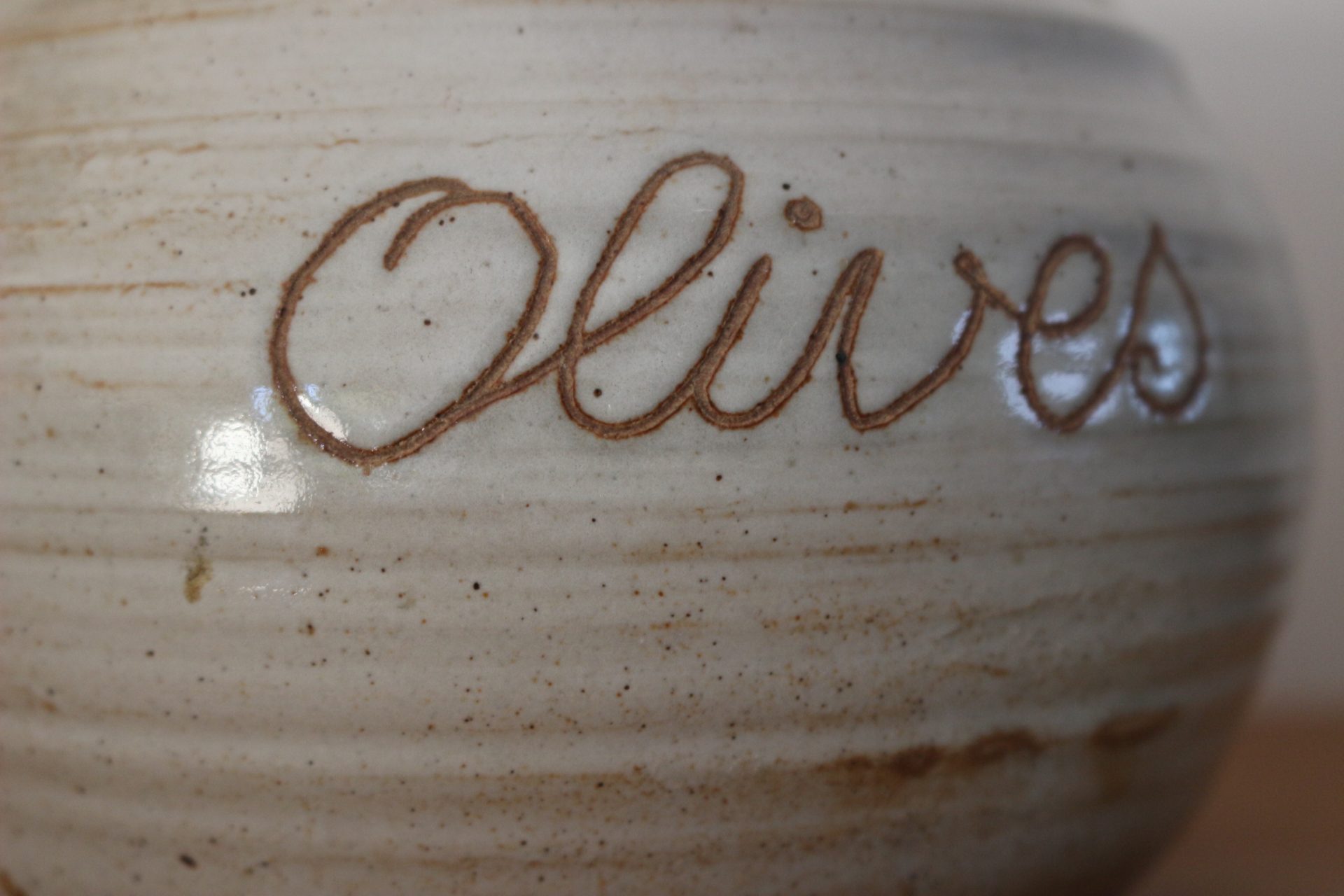 Pot à olives en grès – Image 2