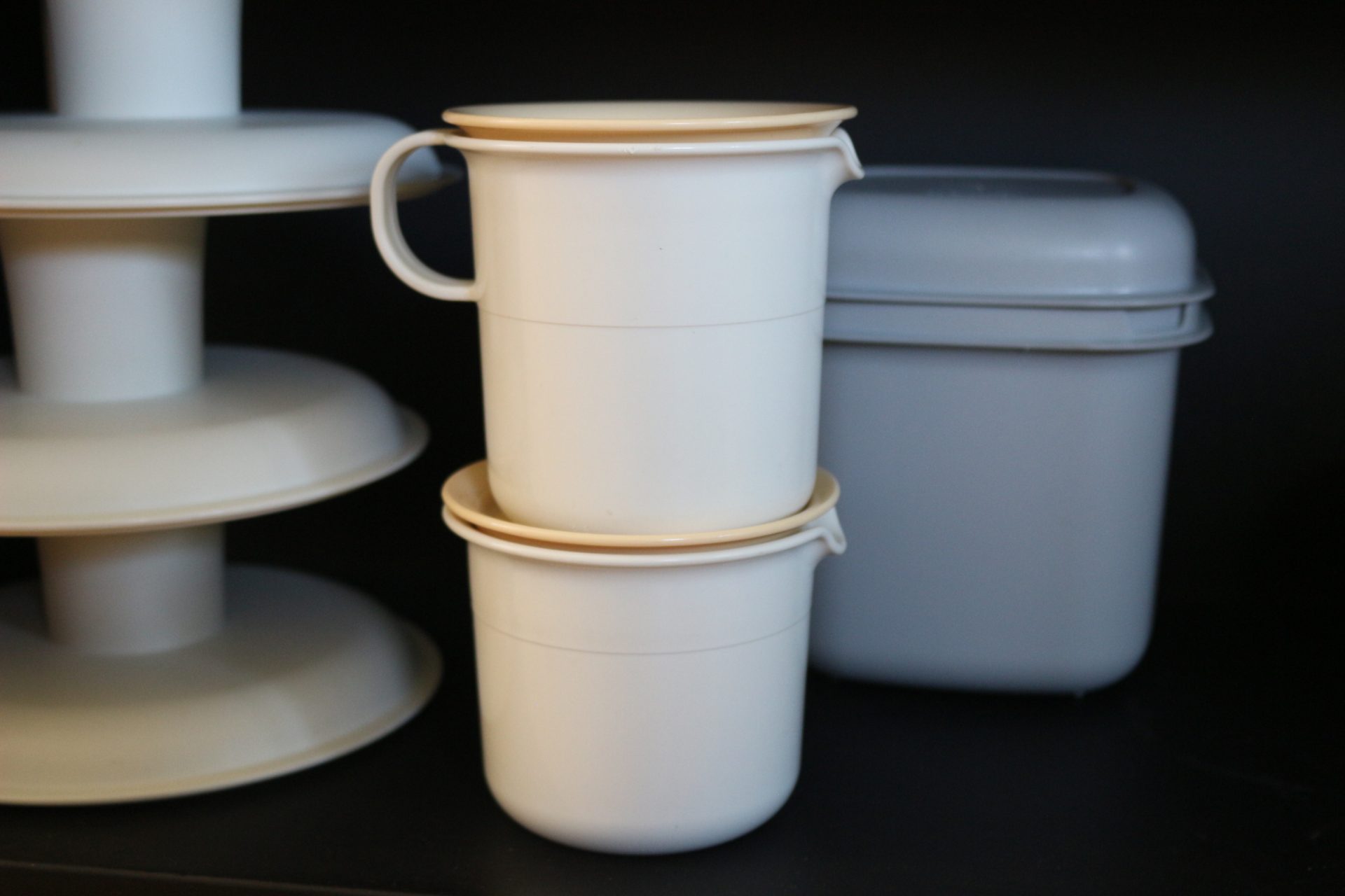 Set de 2 verseuses Tupperware – Image 2