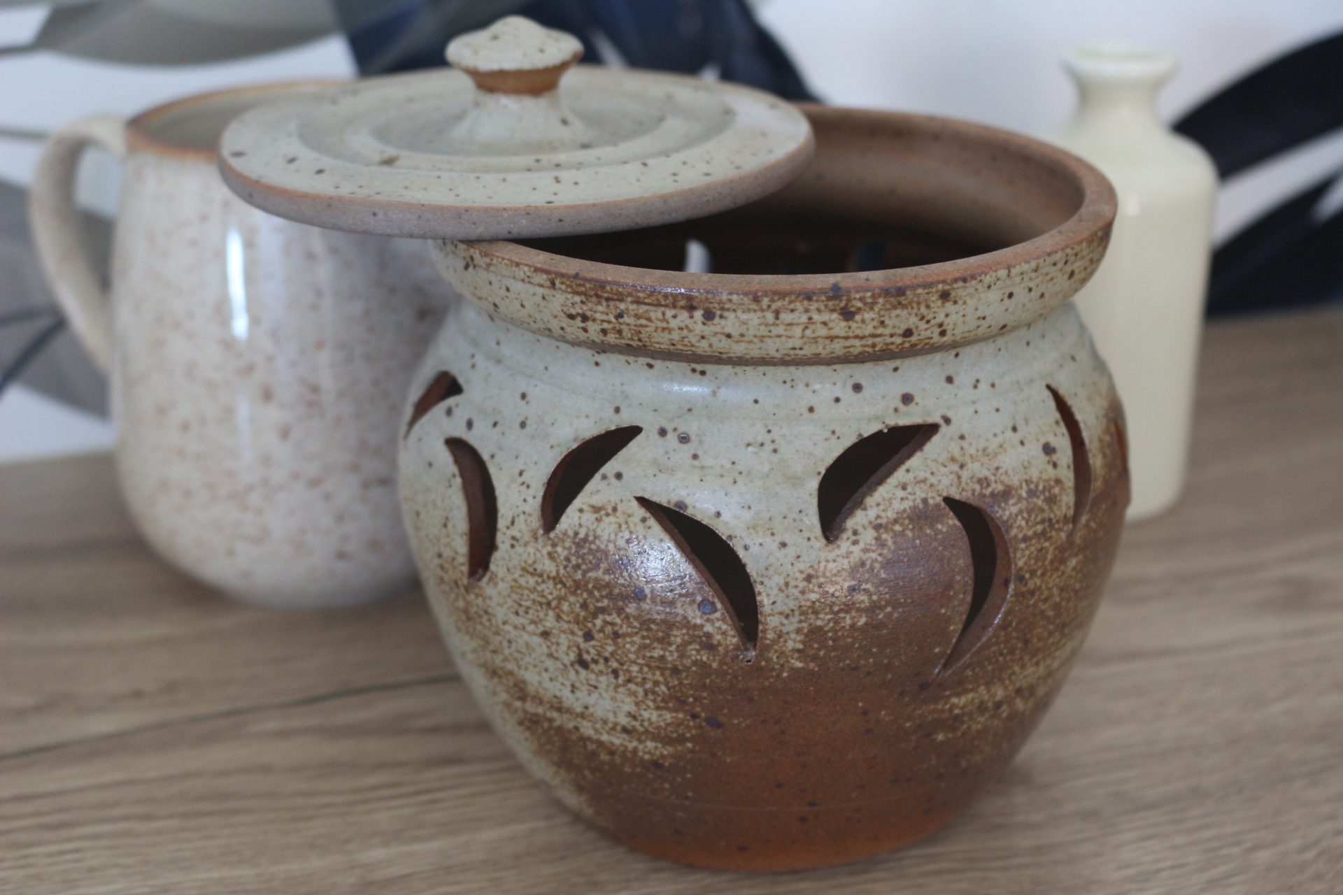 Pot à ail de confection artisanale en grès
